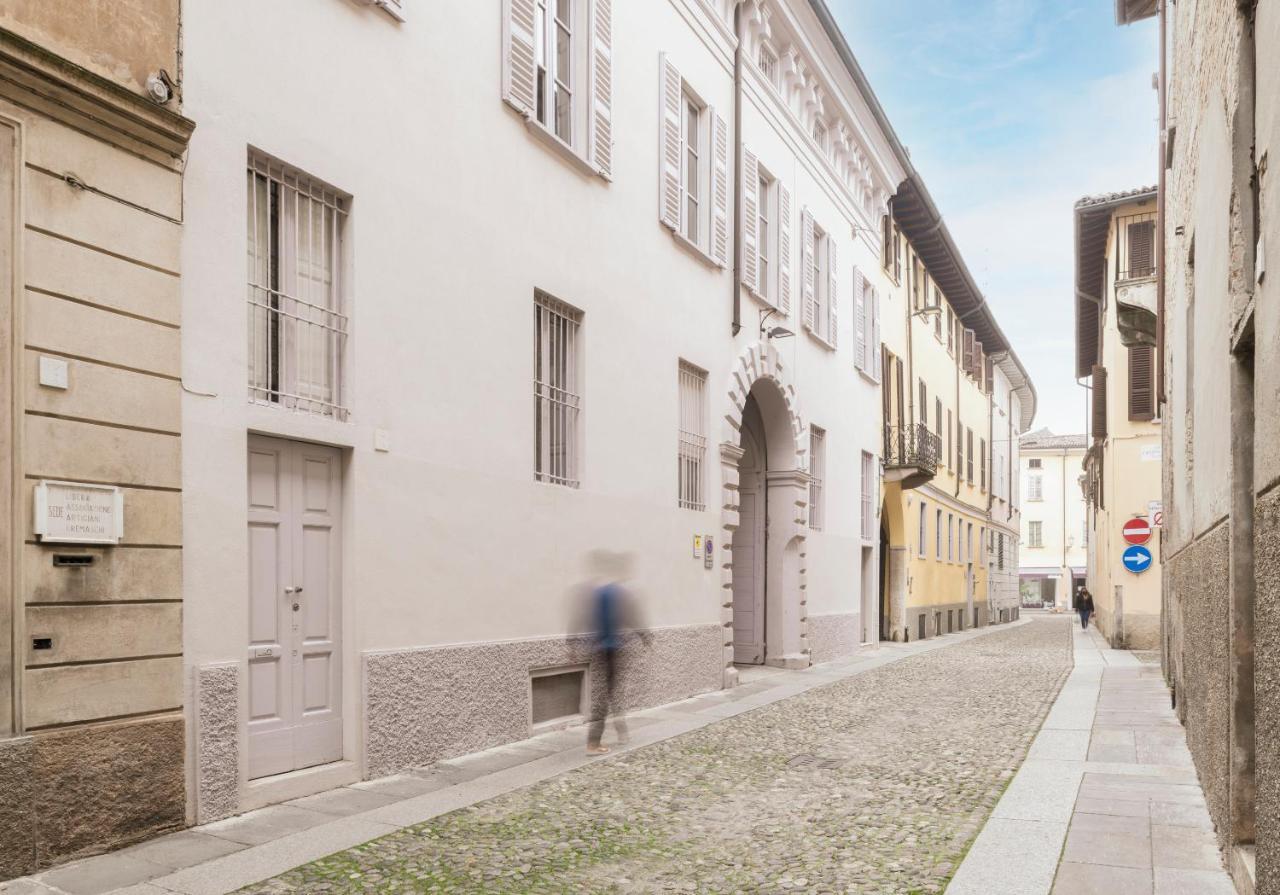 Sweet Home Pitti Crema Exterior photo